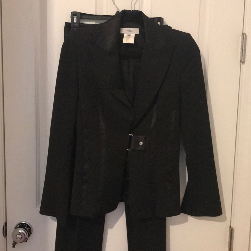 Pant suit - Picture 3 of 8